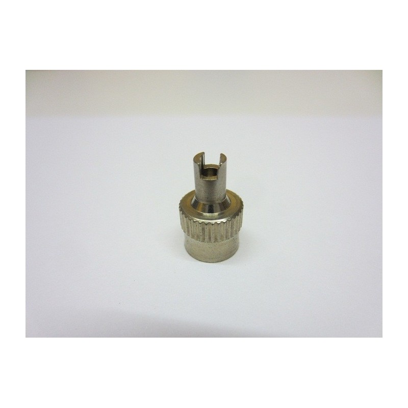 Bouchon Laiton Nickelé pour valve standard avec joint & clé incorporé